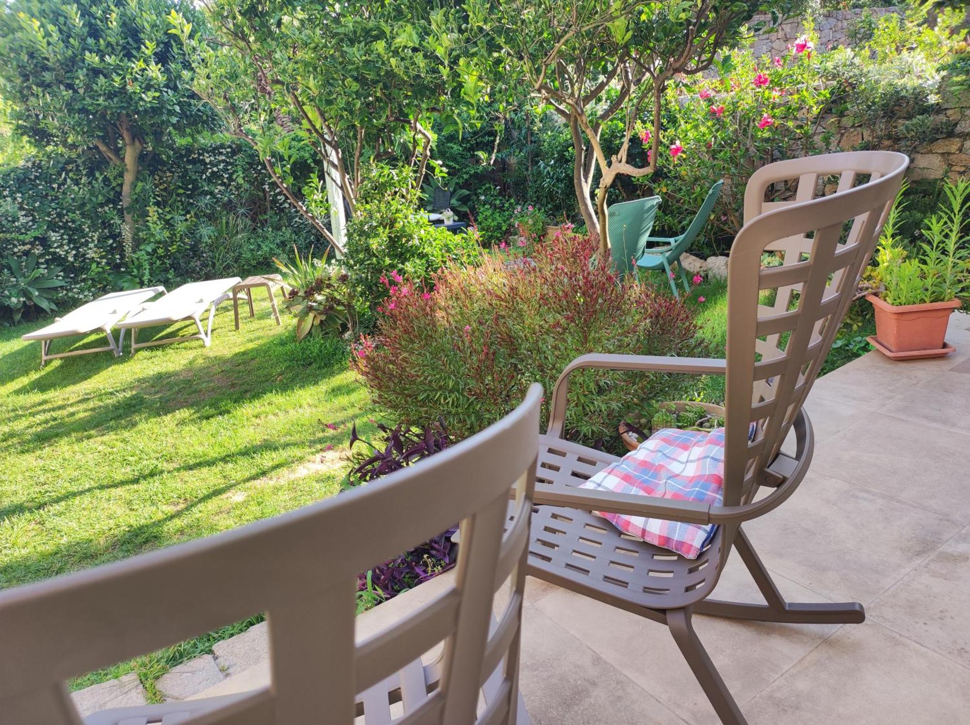 Il Giardino Di Tatiana Rooms & Breakfast La Maddalena  Exterior foto