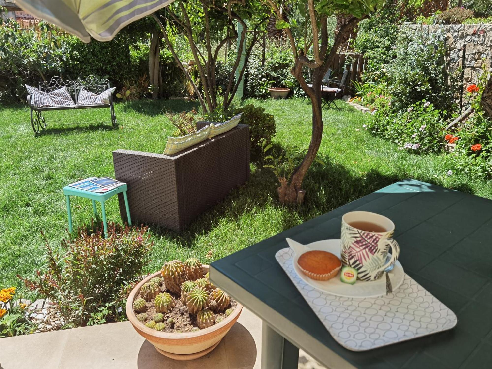Il Giardino Di Tatiana Rooms & Breakfast La Maddalena  Zimmer foto
