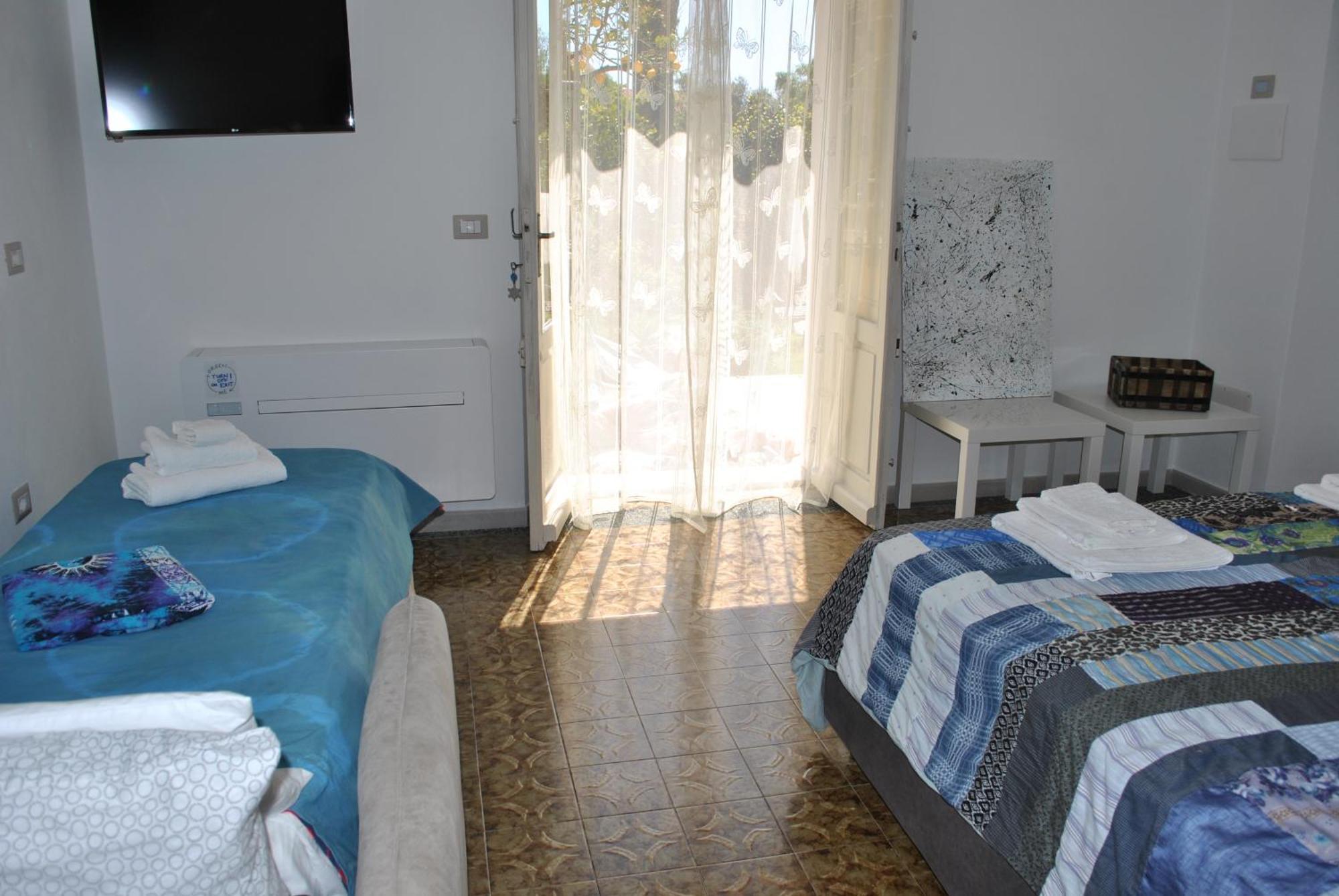 Il Giardino Di Tatiana Rooms & Breakfast La Maddalena  Zimmer foto